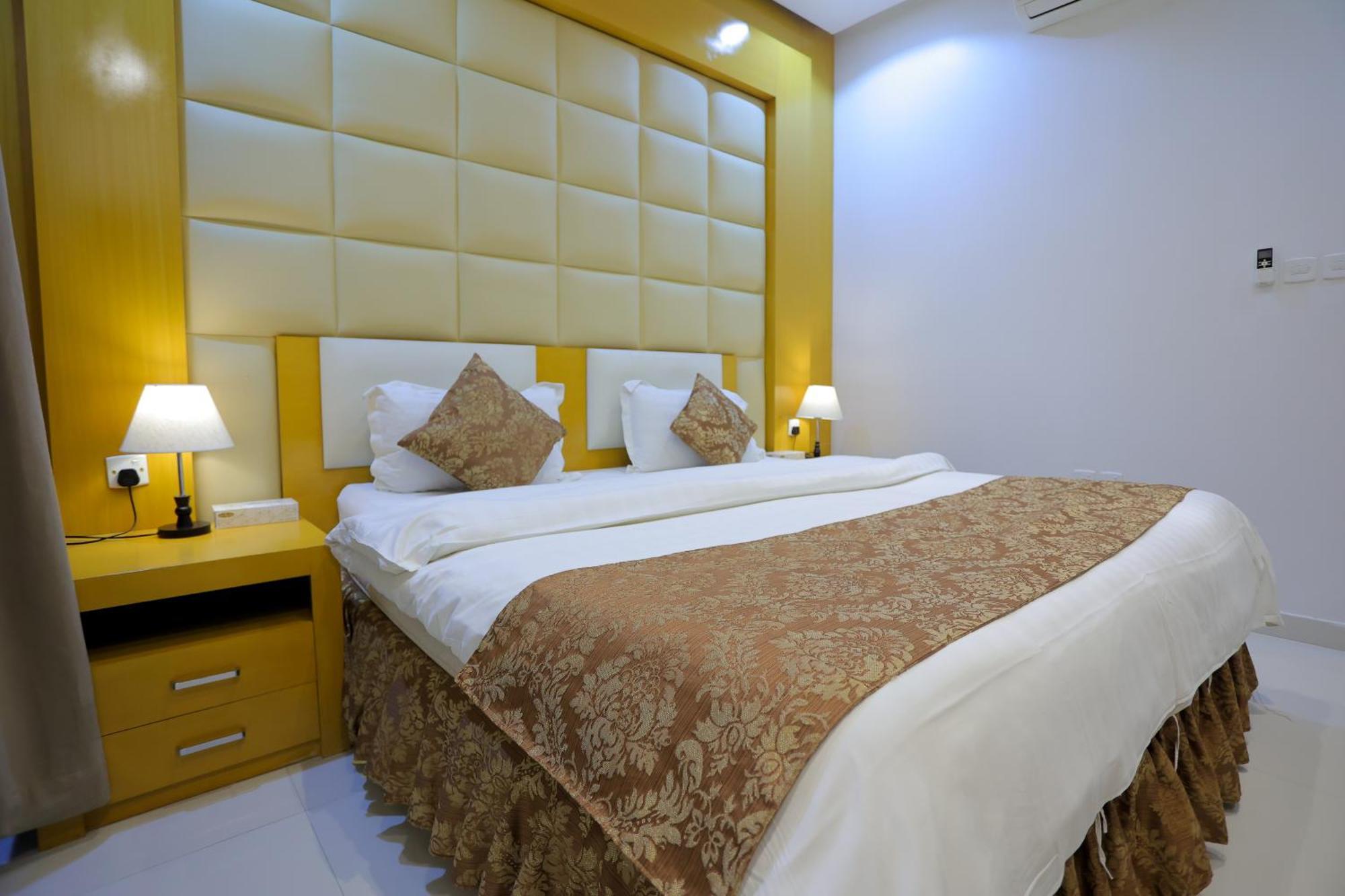 Aparthotel هوستا الملقا Ar Riyad Esterno foto