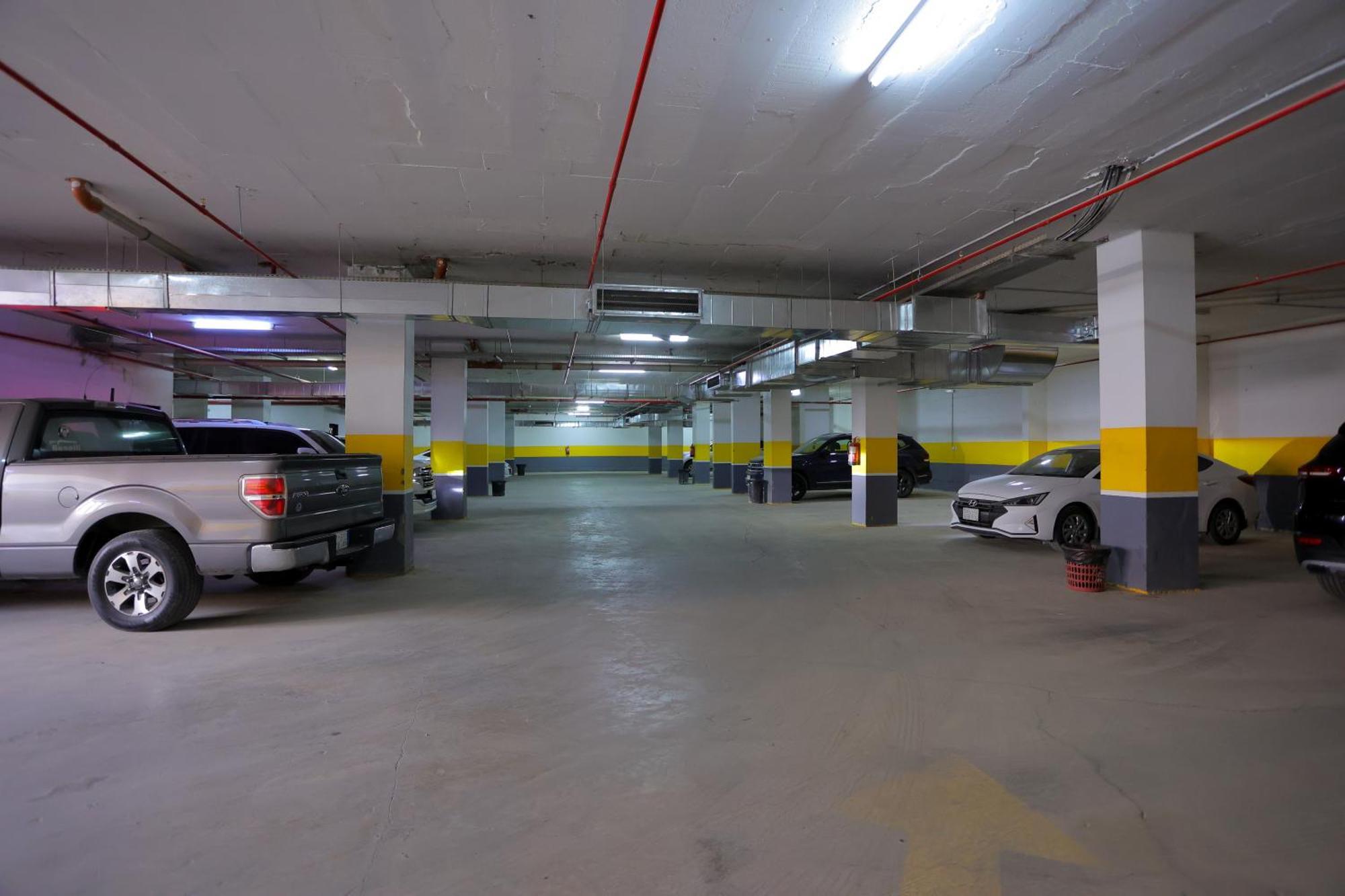 Aparthotel هوستا الملقا Ar Riyad Esterno foto