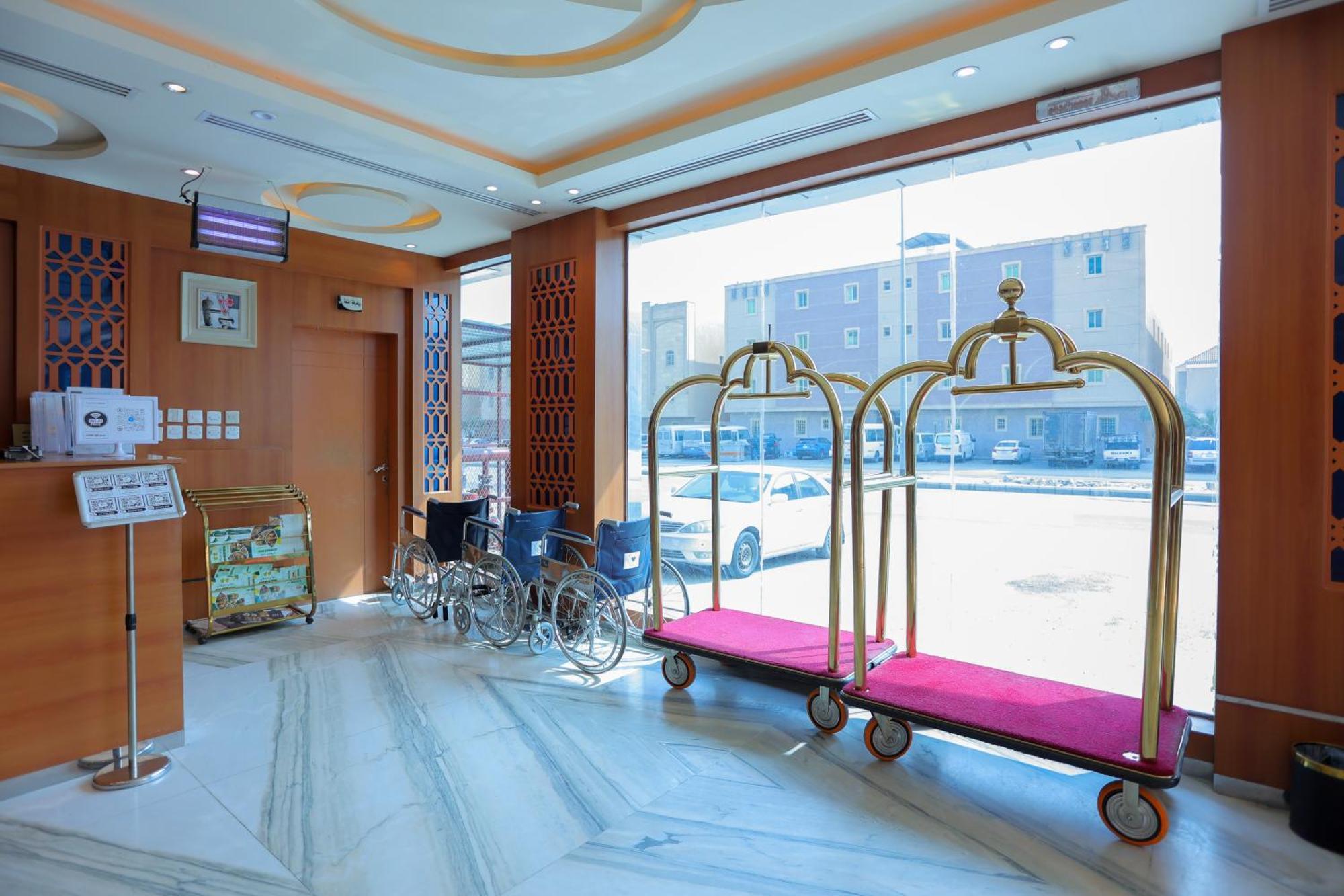 Aparthotel هوستا الملقا Ar Riyad Esterno foto