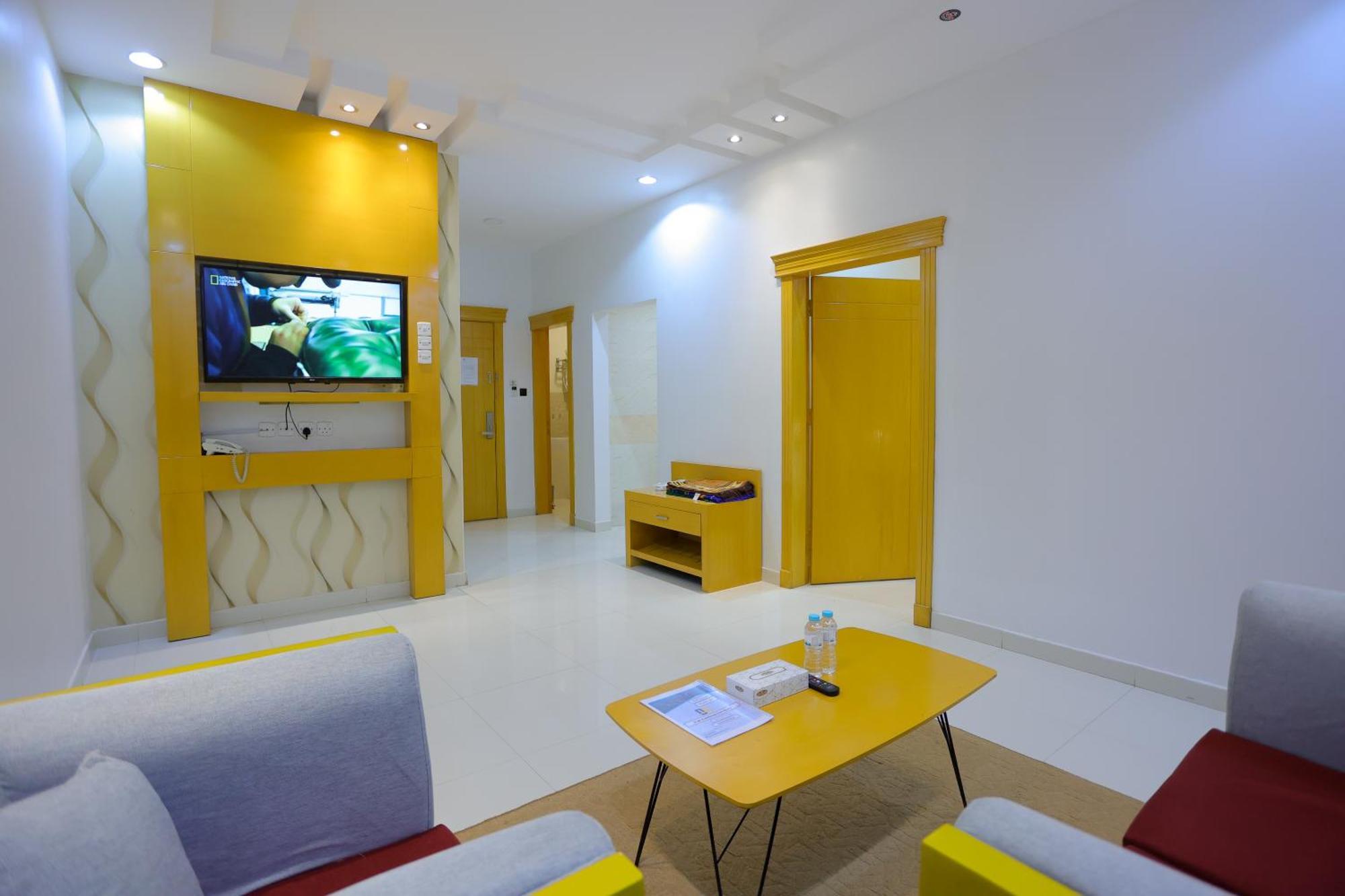 Aparthotel هوستا الملقا Ar Riyad Esterno foto