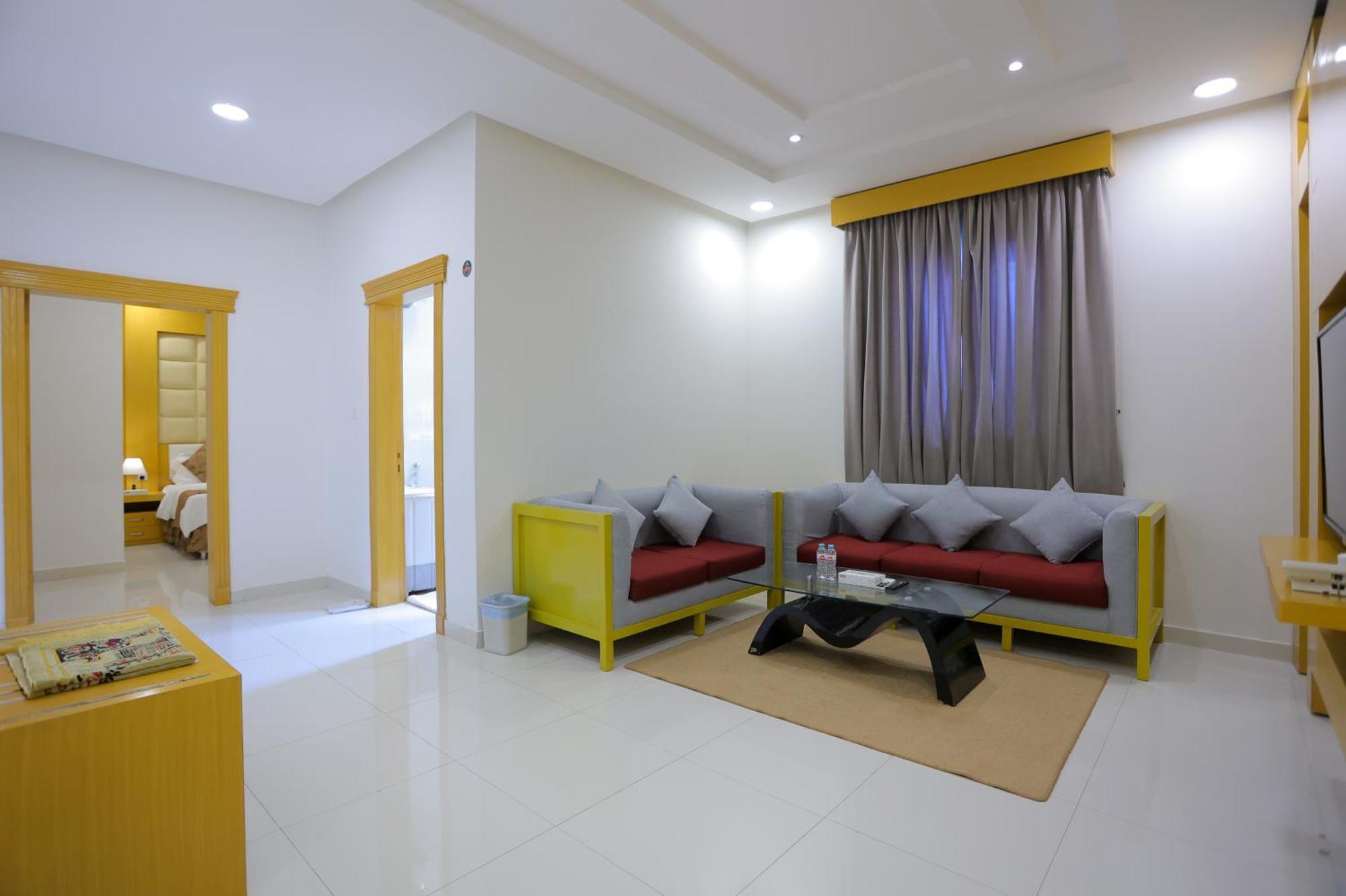 Aparthotel هوستا الملقا Ar Riyad Esterno foto