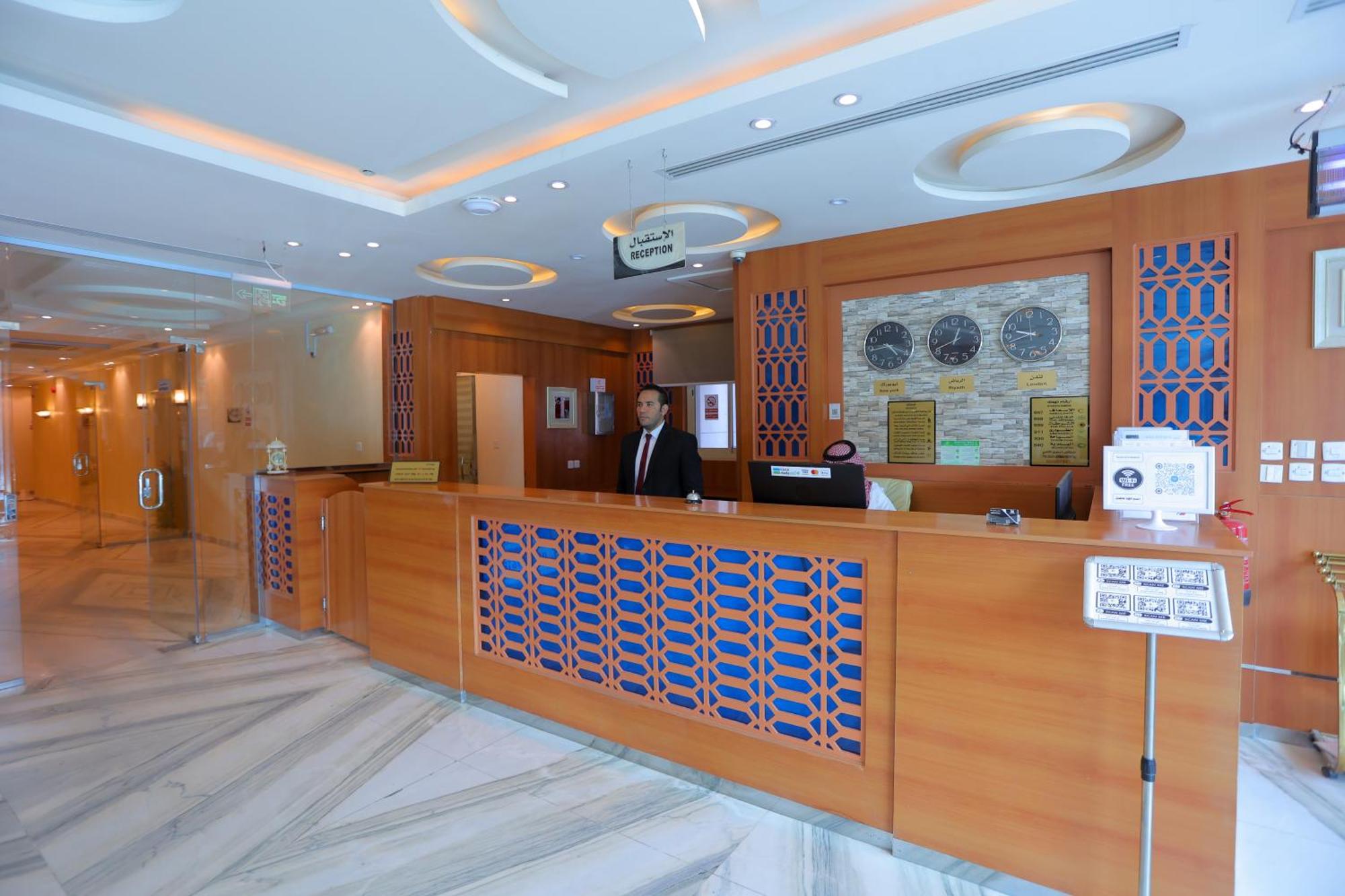 Aparthotel هوستا الملقا Ar Riyad Esterno foto