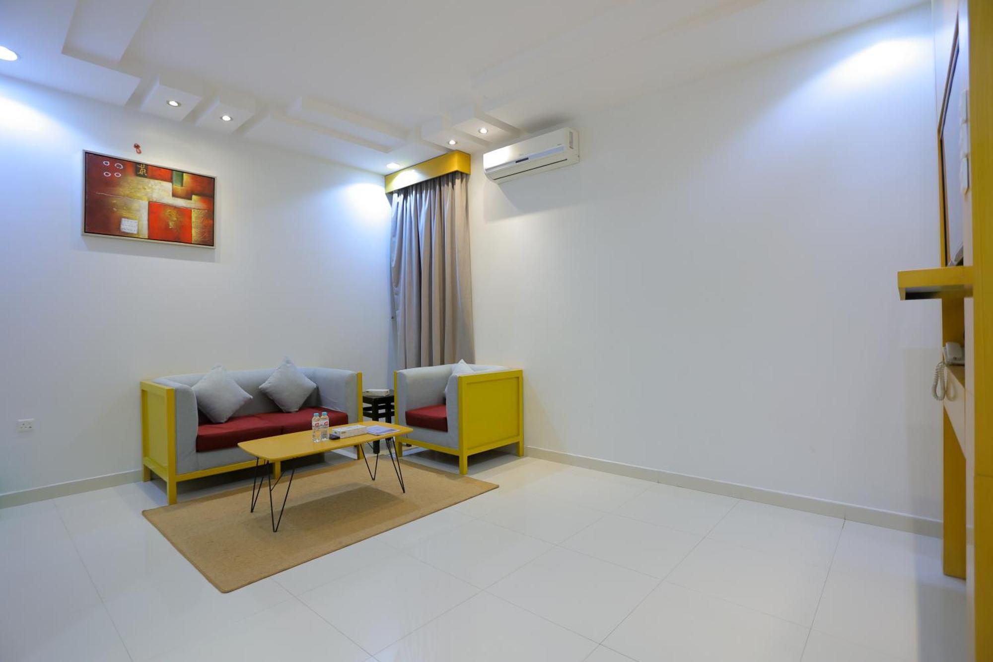 Aparthotel هوستا الملقا Ar Riyad Esterno foto