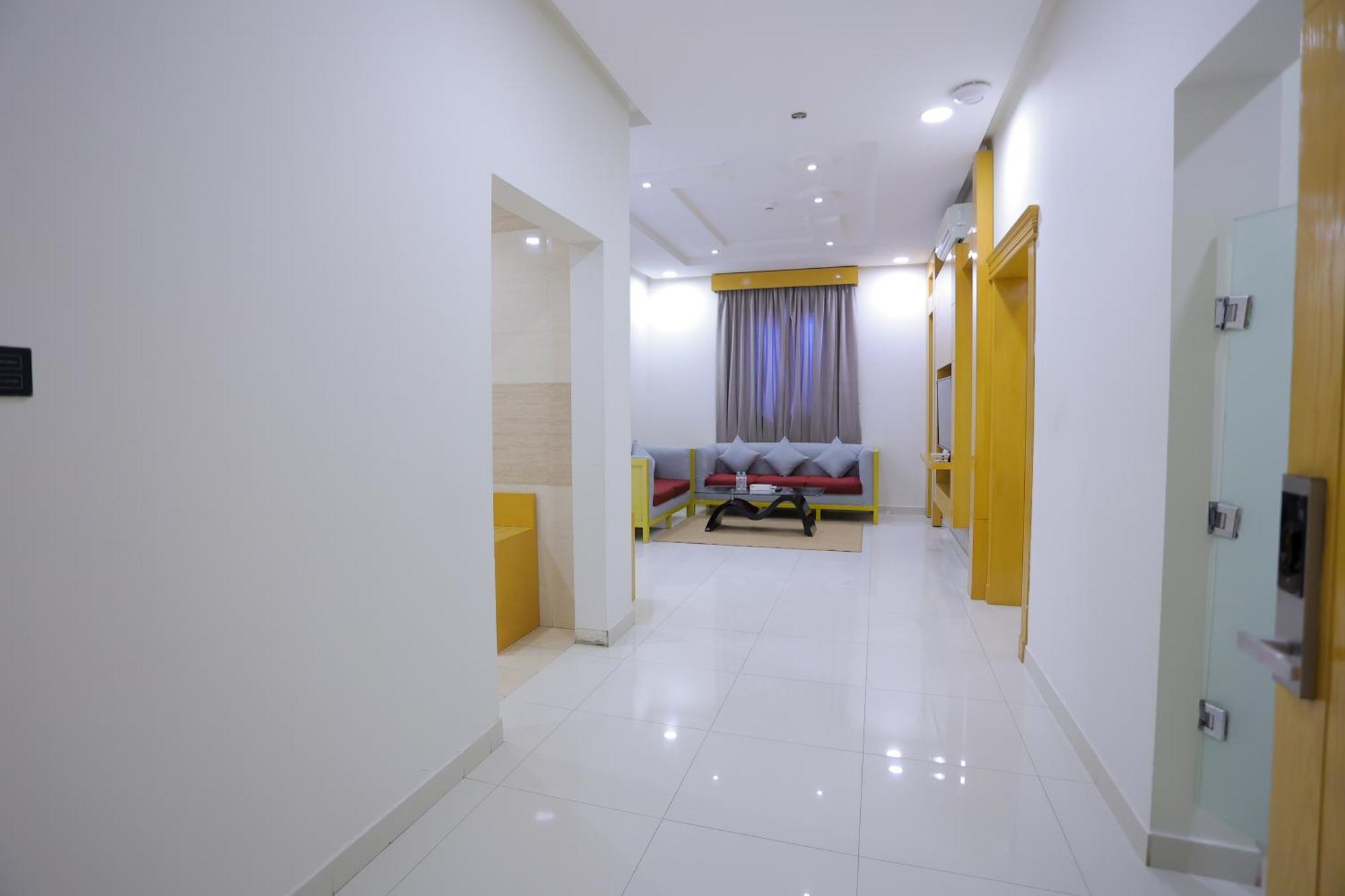 Aparthotel هوستا الملقا Ar Riyad Esterno foto