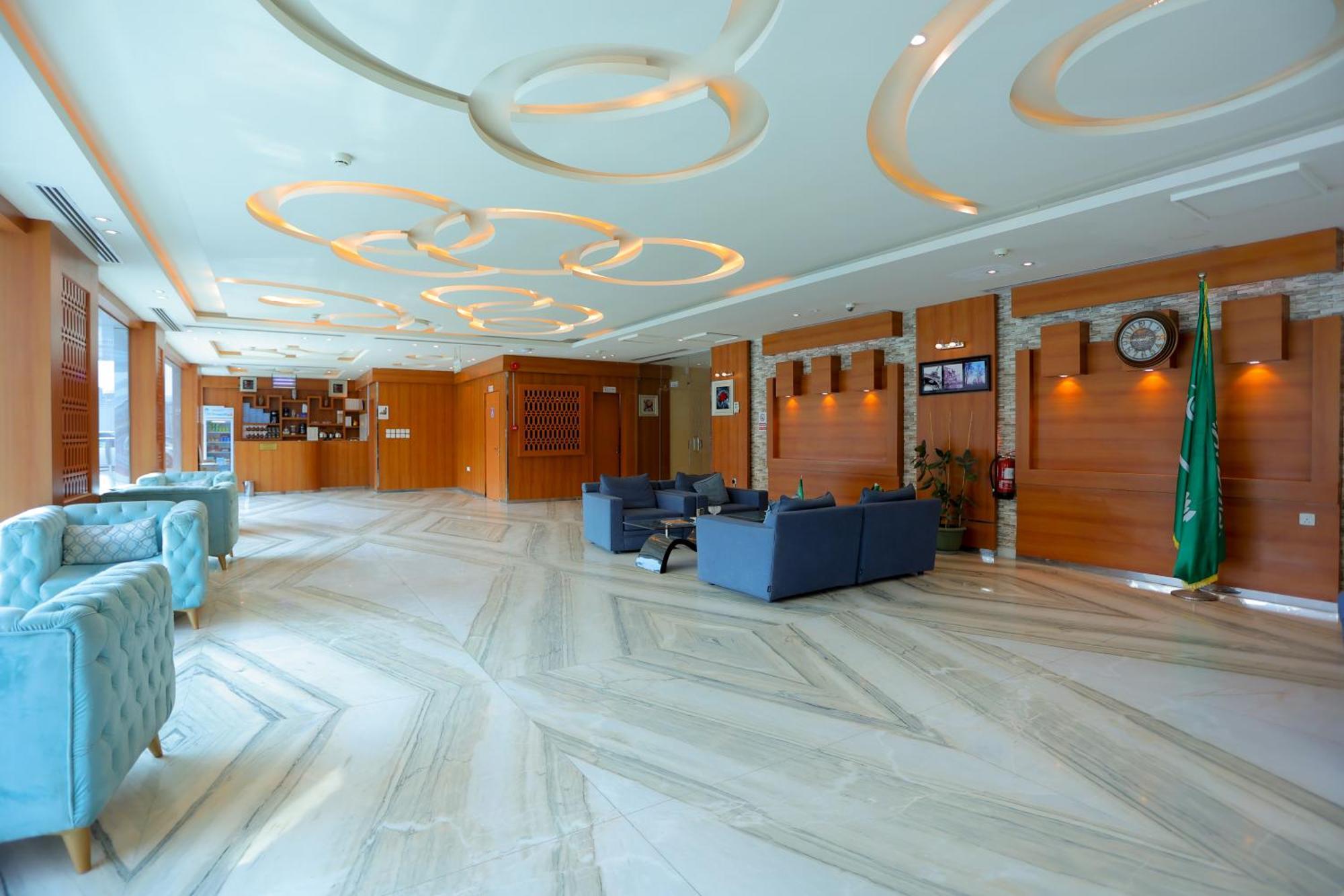 Aparthotel هوستا الملقا Ar Riyad Esterno foto